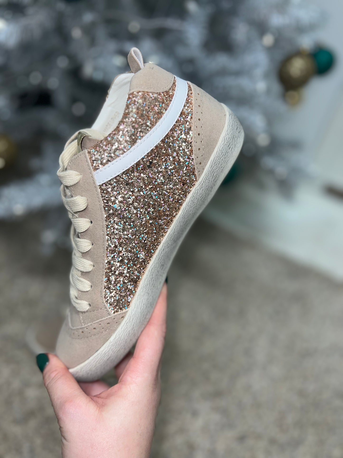 Golden Girl Mid top Sneakers