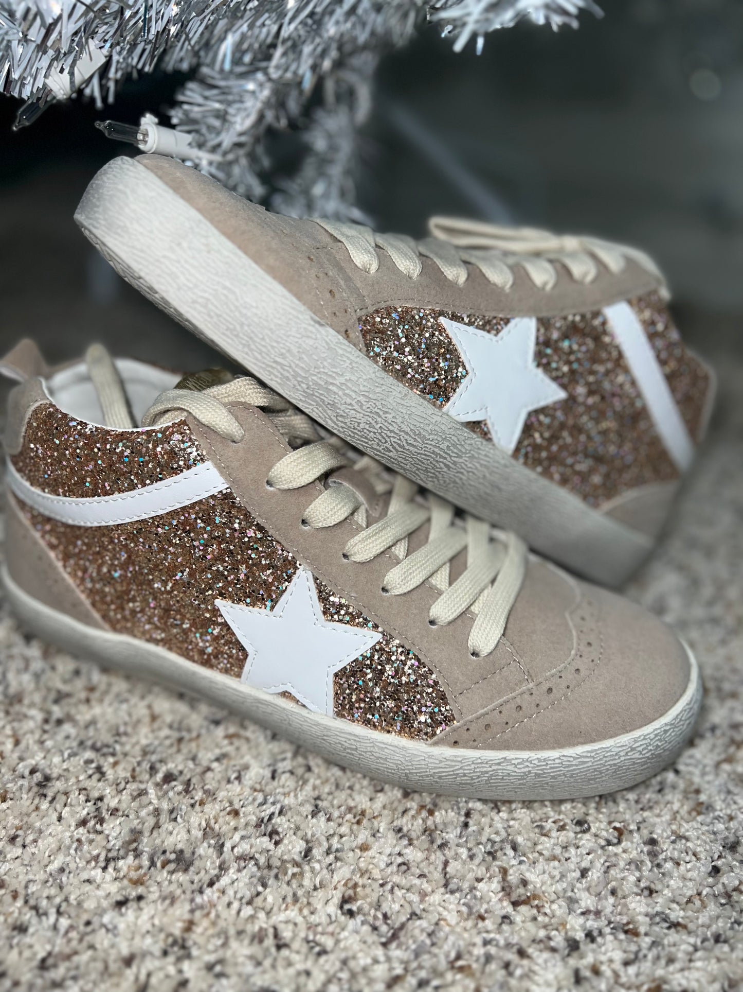Golden Girl Mid top Sneakers