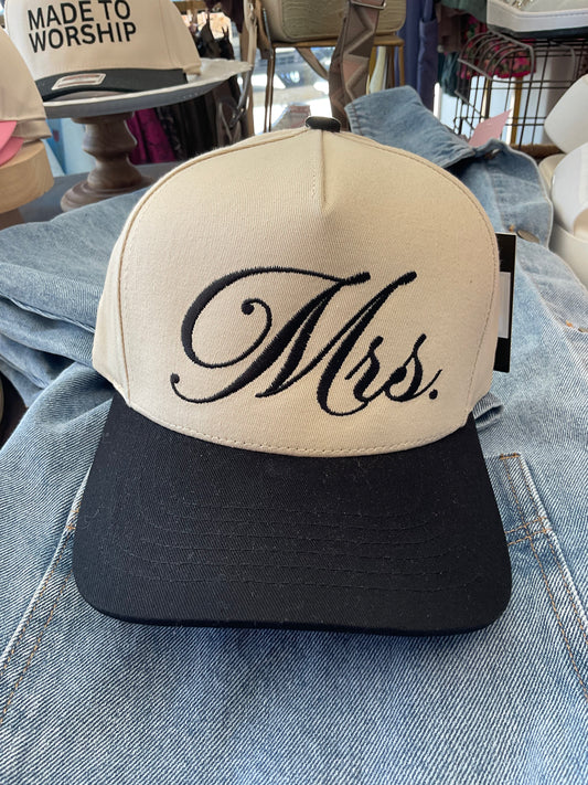Mrs Trucker Hat