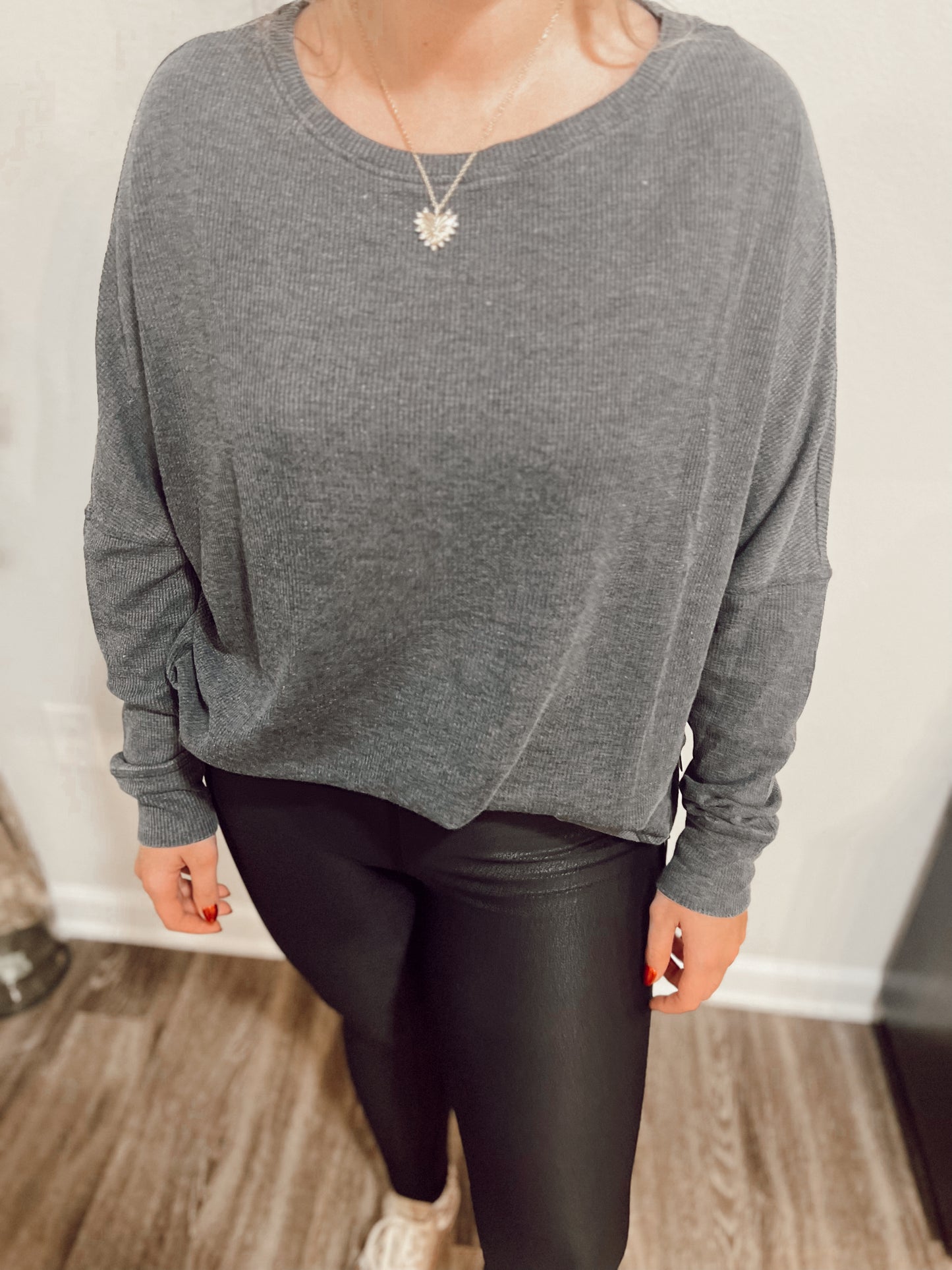 The Cozy top (Grey Black)